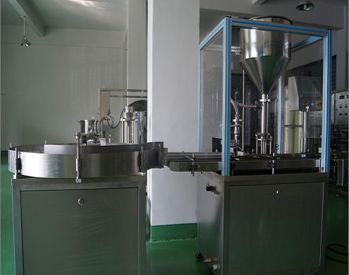 Automatic cream filling machine with round table bottles unscrambler single head cream filler