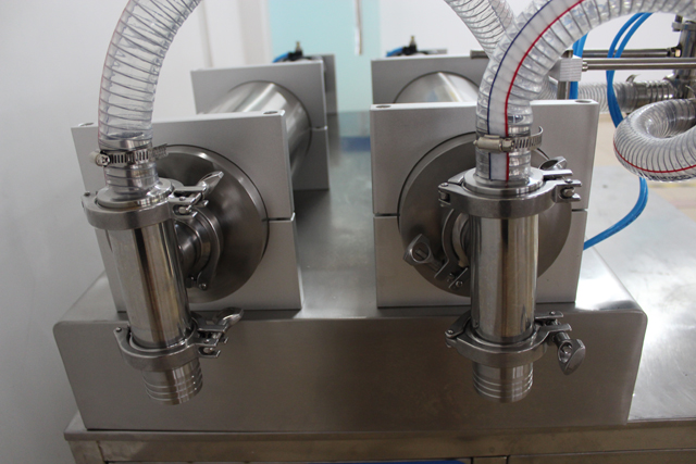 two heads filling machine pneumatic-driven gear oil 5000ml double nozzles filler eequipment semi automatic6